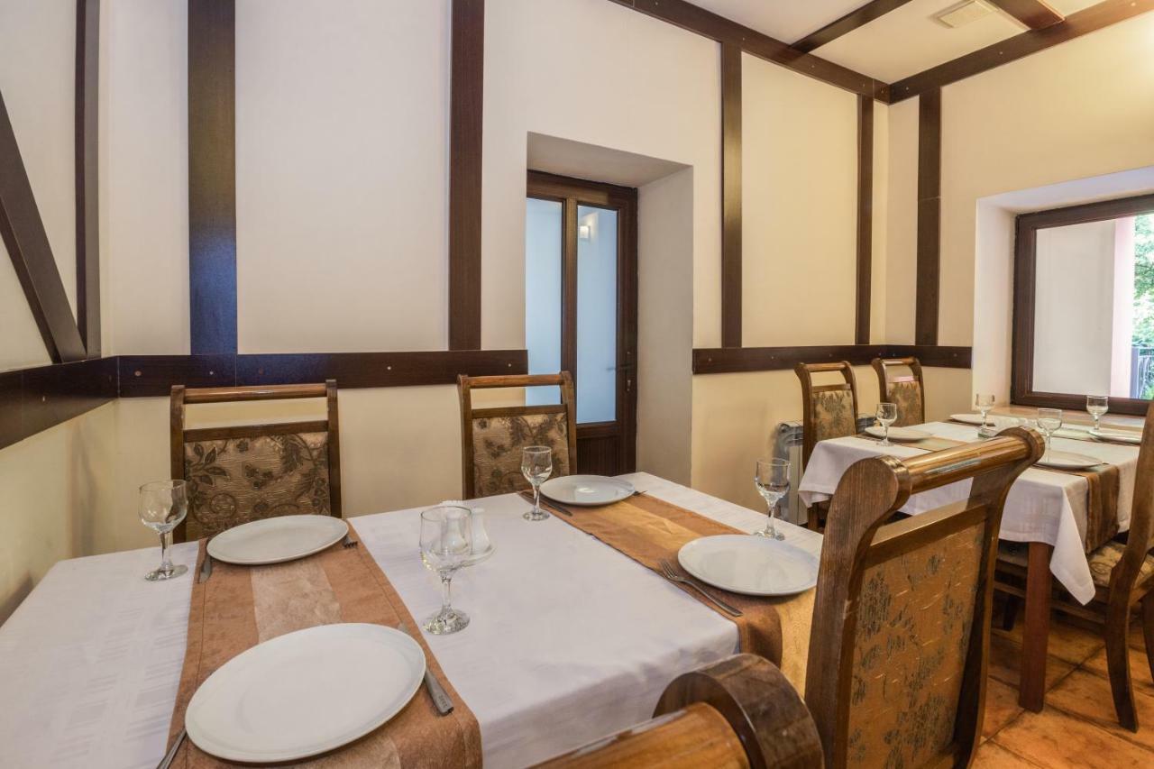 Ariana Family Hotel 딜리잔 외부 사진