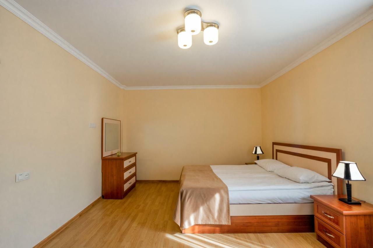 Ariana Family Hotel 딜리잔 외부 사진
