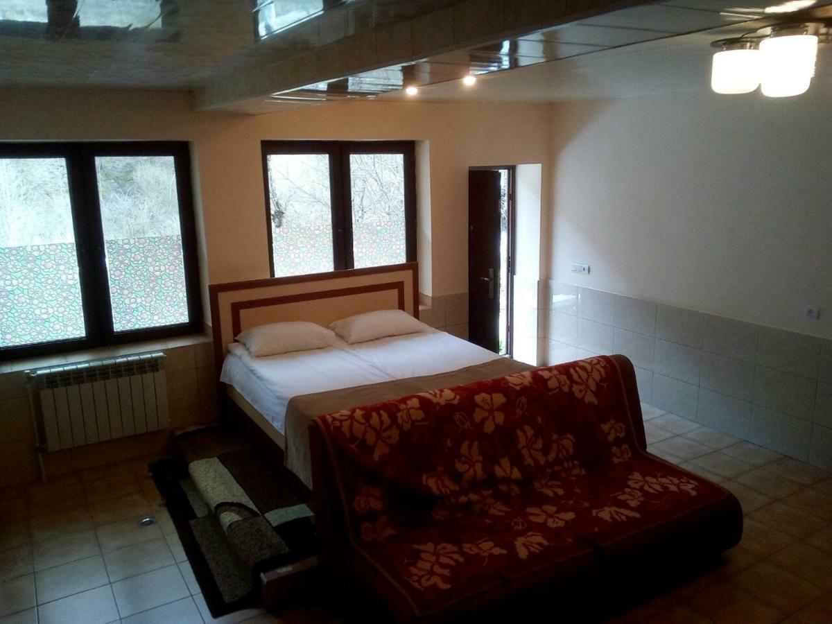 Ariana Family Hotel 딜리잔 외부 사진